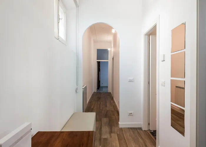 Iflat Mid-century Modern Vatican Apartament Rzym
